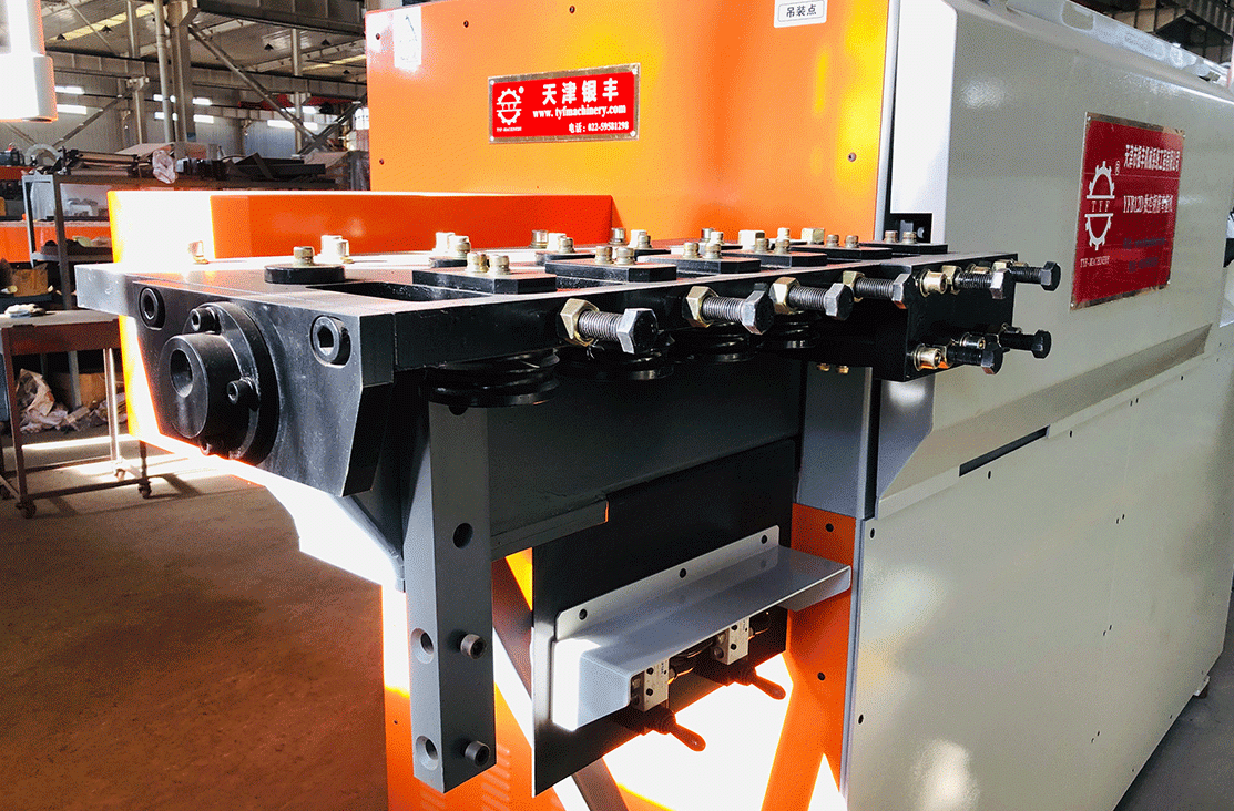 ركاب CNC Bender